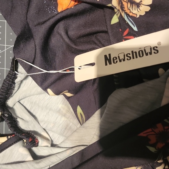 3/$20 NWT floral sundress - Picture 4 of 4